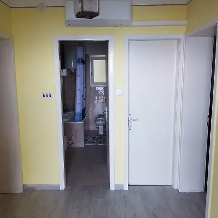 Vlado Apartment Opatija